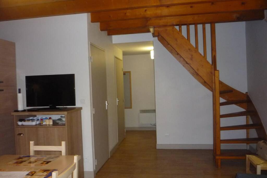 Appartement En Duplex Pour 8 Personnes Arreau Exterior photo
